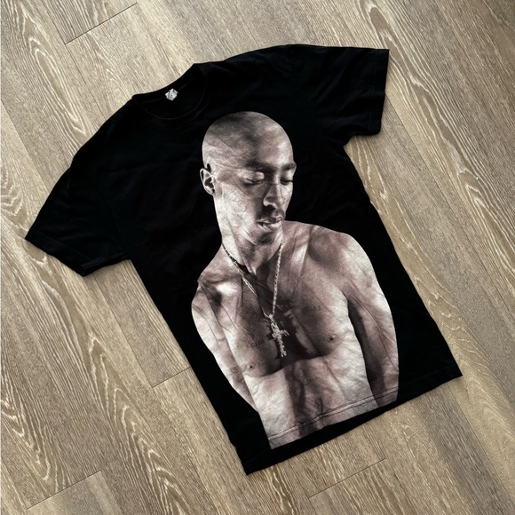 Tupac “All Eyez On Me” Grammy Museum Exhibition T-Shirt - Picture 1 of 2